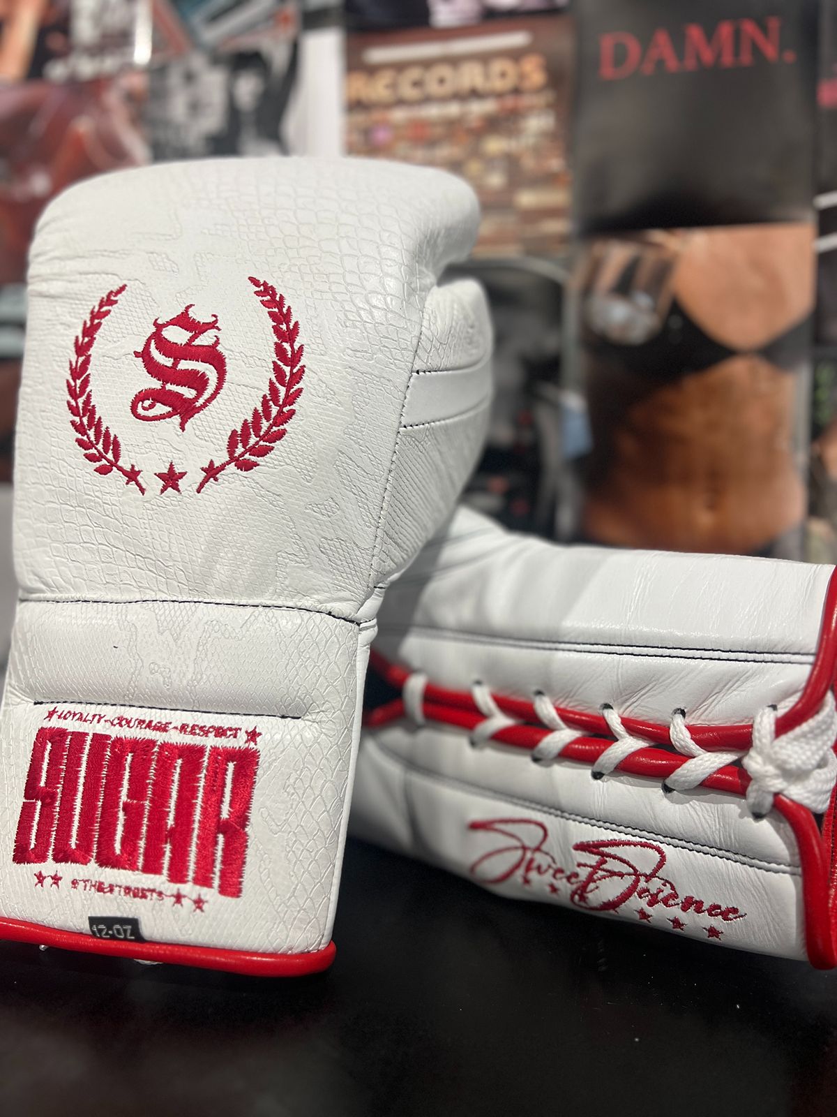 White Snakeskin 12Oz Lace-Up Boxing Gloves